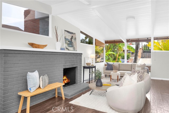 9 W Avenida Cornelio, San Clemente CA: https://media.crmls.org/medias/73fc206e-57c6-4ee0-820a-6e32836026ce.jpg