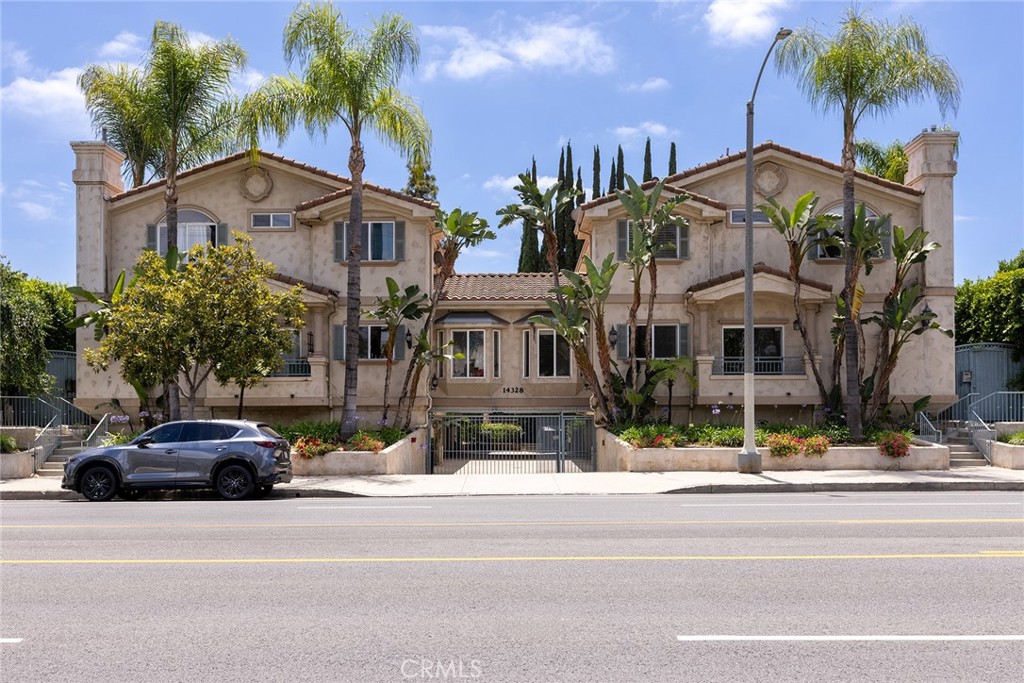14328 Magnolia Boulevard #2