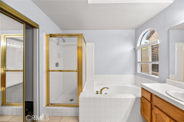 40723 Mountain Pride, Murrieta CA: https://media.crmls.org/medias/73fc70ad-c9ef-45e7-93a6-e6f191b5ce9c.jpg