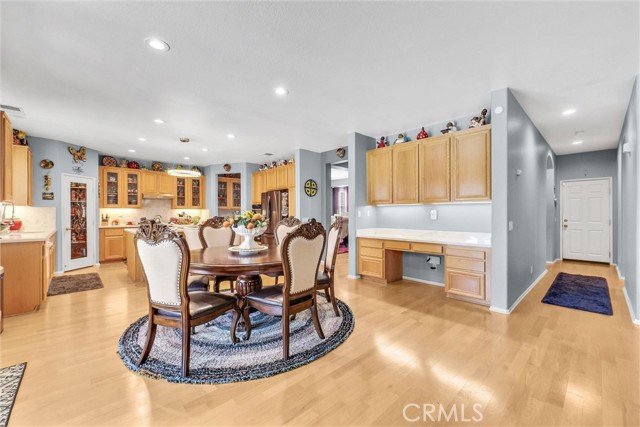 Detail Gallery Image 14 of 47 For 7154 Ohio River Dr, Corona,  CA 91752 - 5 Beds | 4 Baths