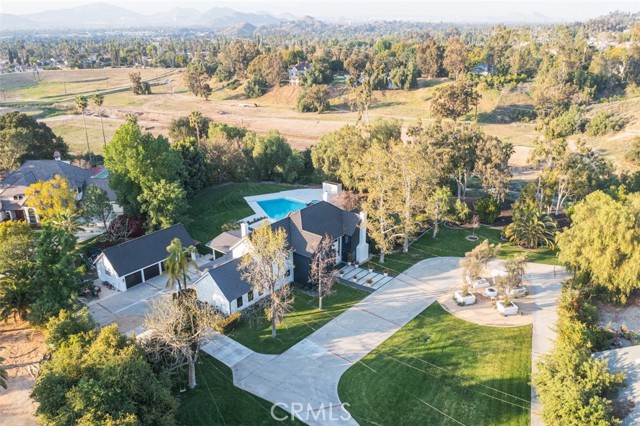 73fcf6d6 800e 4163 Bf50 1442ee282d5e