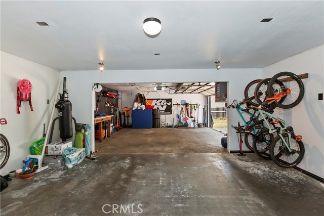22989 Pine Lane, Crestline CA: https://media.crmls.org/medias/73fdaae5-b711-4f14-8eaa-3afb8da31e50.jpg