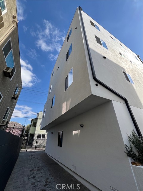 1218 Arapahoe St, Los Angeles CA: https://media.crmls.org/medias/73fdbabb-fad8-4648-9f40-1e81d1a73dbf.jpg