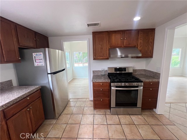 Detail Gallery Image 6 of 20 For 901 Vista Verde Cir, Duarte,  CA 91010 - 4 Beds | 2/1 Baths