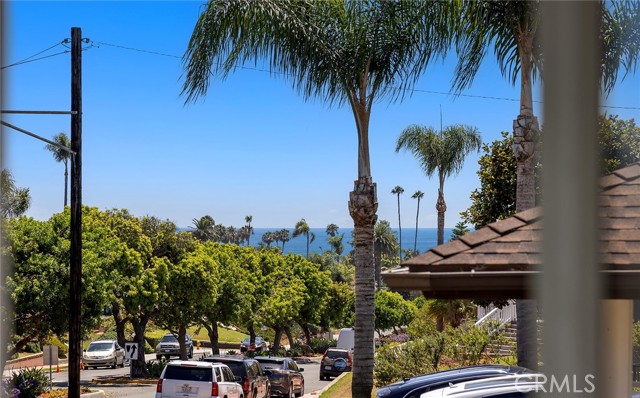 128 Esplanade, San Clemente CA: https://media.crmls.org/medias/73fe8bb9-c873-420e-91a7-6152dfa280b4.jpg
