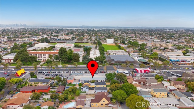 8915 Elizabeth Ave, South Gate CA: https://media.crmls.org/medias/73fed1d7-721c-4219-991a-18f3df38726a.jpg