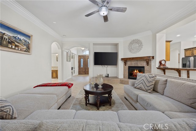 Detail Gallery Image 15 of 33 For 9905 Lightner Way, Bakersfield,  CA 93311 - 3 Beds | 2/1 Baths