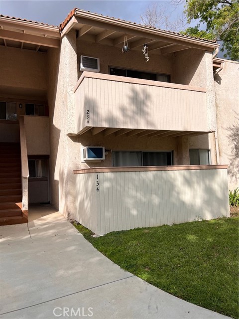 28947 Thousand Oaks Boulevard, Agoura Hills CA: https://media.crmls.org/medias/7400bd19-05df-4cb7-af16-5648a7639b58.jpg