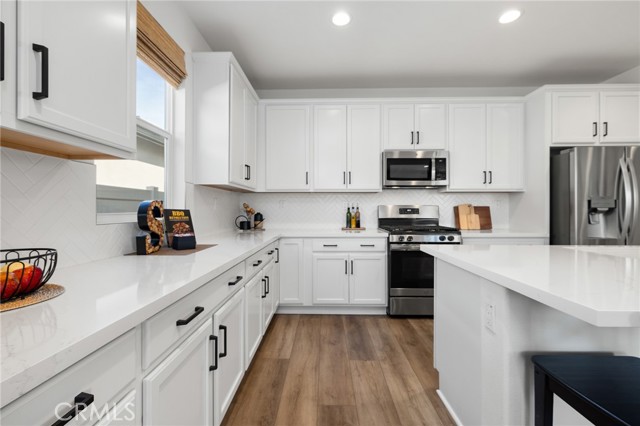 Detail Gallery Image 20 of 73 For 29807 Saddle Ranch Pl, Menifee,  CA 92584 - 4 Beds | 2 Baths