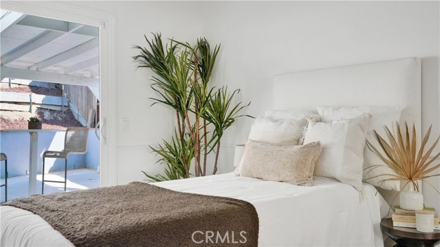 25012 Express Drive, Laguna Hills CA: https://media.crmls.org/medias/74011676-7f6d-4ce2-9160-c702788c19d0.jpg