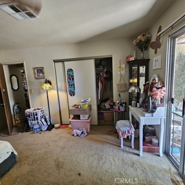 15921 Sultana Street, Hesperia CA: https://media.crmls.org/medias/74016342-16dd-4d38-96ca-8b937d3c5eb8.jpg