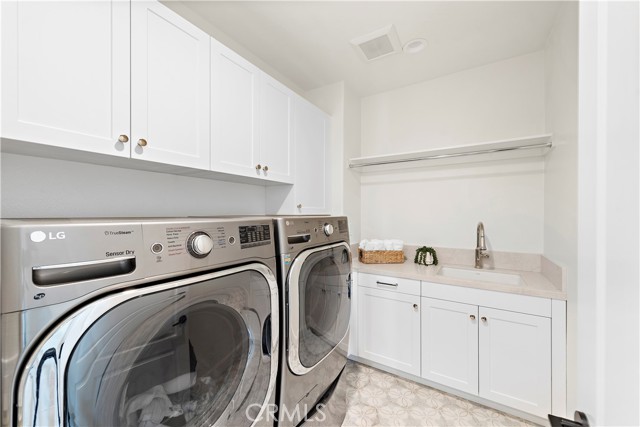 7401a690 1804 4893 Ac19 581d973afce2