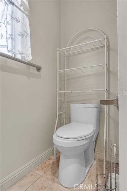 Detail Gallery Image 36 of 50 For 9415 Annetta, South Gate,  CA 90280 - 3 Beds | 3 Baths