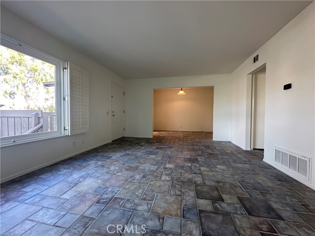 Detail Gallery Image 10 of 12 For 119 Rockwood #56,  Irvine,  CA 92614 - 2 Beds | 2 Baths