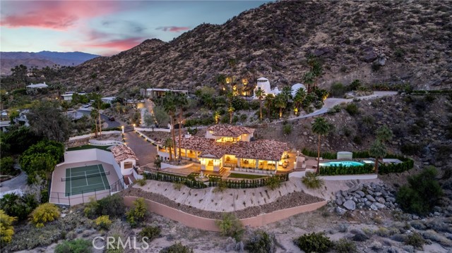 Detail Gallery Image 3 of 61 For 380 W Camino Alturas, Palm Springs,  CA 92264 - 6 Beds | 5/1 Baths