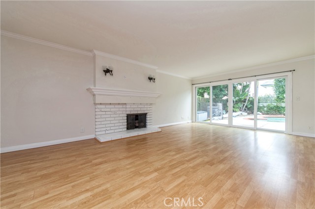 Detail Gallery Image 9 of 43 For 15305 Moulins Cir, Irvine,  CA 92604 - 4 Beds | 2/1 Baths