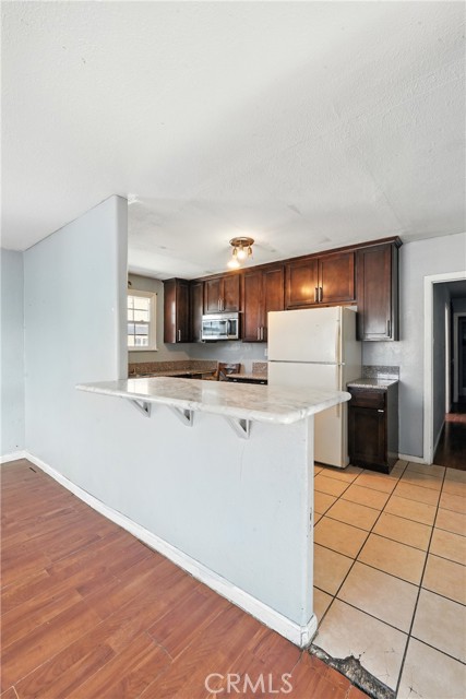 Detail Gallery Image 3 of 39 For 1271 W 19th St, San Bernardino,  CA 92411 - 4 Beds | 2 Baths