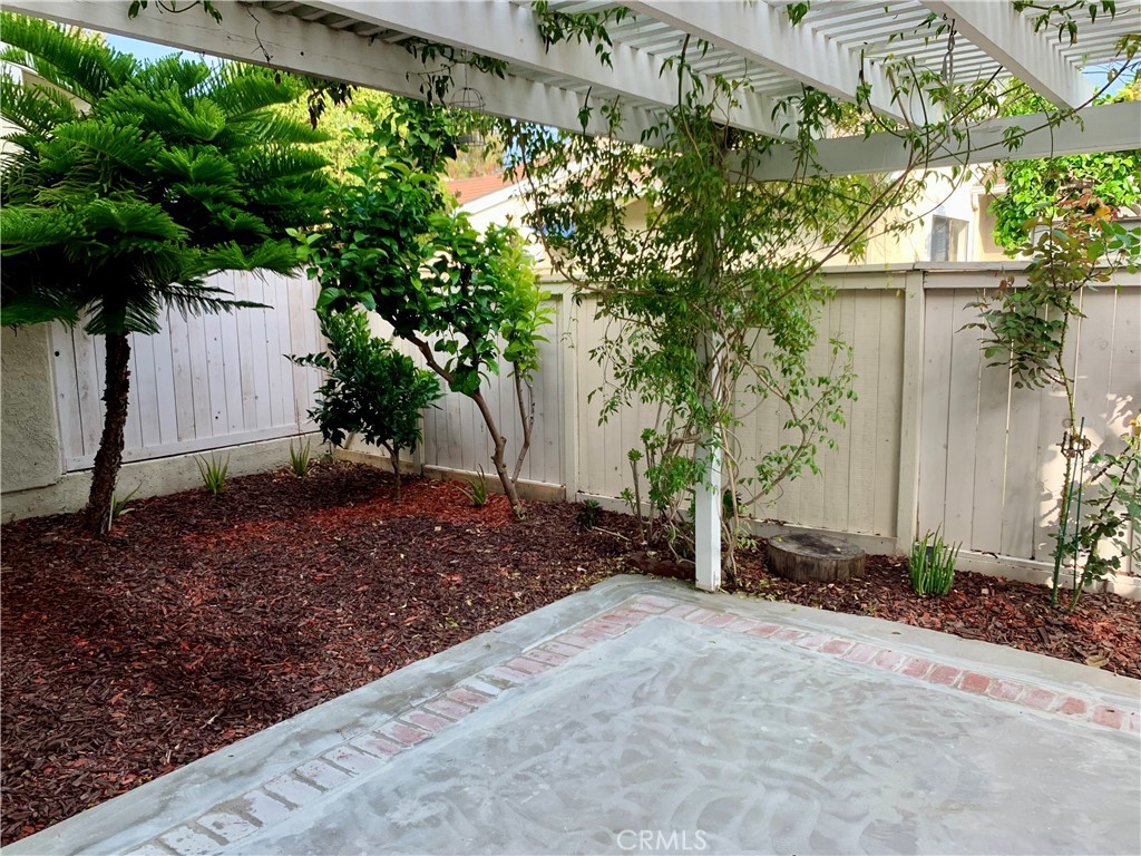 MLS #OC25268734 image #15