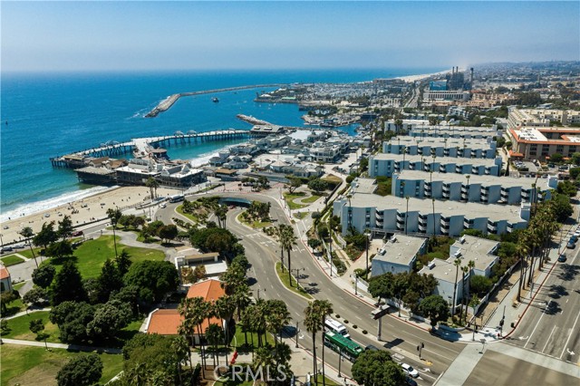 610 The Village, Redondo Beach, California 90277, ,Residential,Sold,The Village,SB22043671