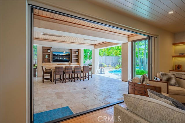 6561 Horseshoe Lane, Huntington Beach CA: https://media.crmls.org/medias/74046e4c-a94a-4313-a9aa-afde41b62717.jpg