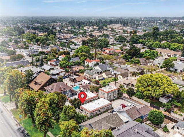581 N Euclid Avenue, Upland CA: https://media.crmls.org/medias/7404d0d2-55fd-409e-838e-95d92066aafa.jpg