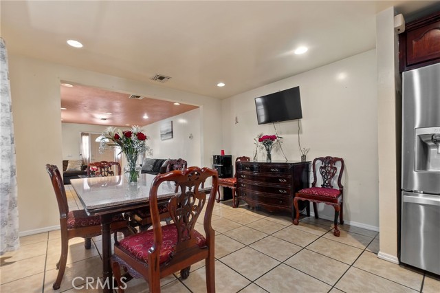 3428 Fletcher Drive, Los Angeles CA: https://media.crmls.org/medias/74054991-512b-4a45-9467-406aef921531.jpg