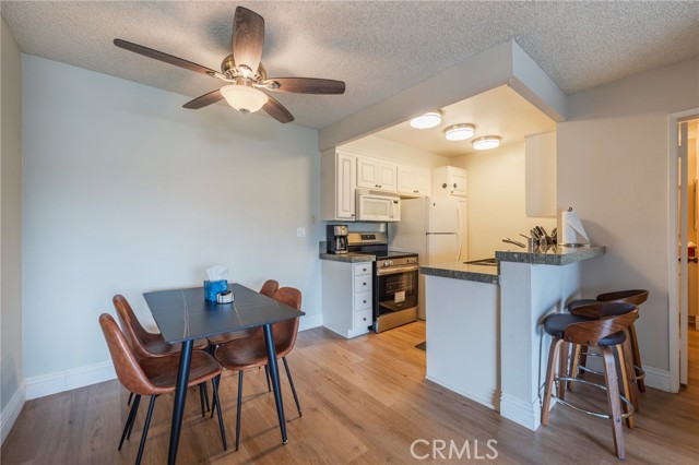 1 Bed Home for Sale in Playa del Rey, California