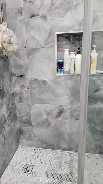 Detail Gallery Image 11 of 14 For 16907 S Harvard, Gardena,  CA 90247 - 5 Beds | 3 Baths