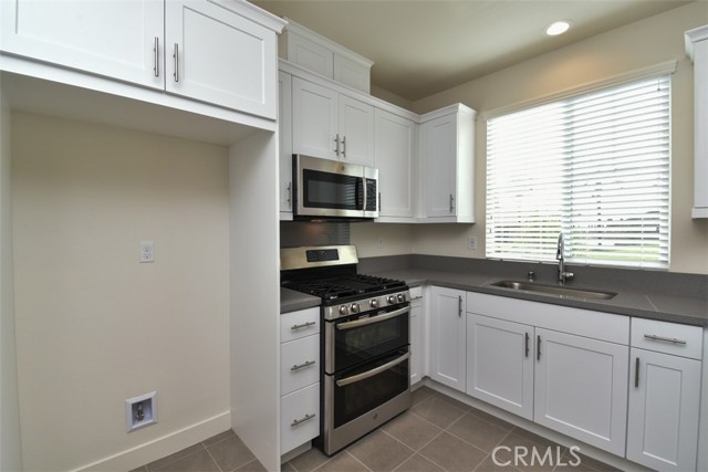 Detail Gallery Image 7 of 37 For 4315 Wild Ginger Cir, Yorba Linda,  CA 92886 - 3 Beds | 2/1 Baths