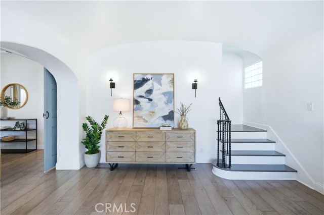 Detail Gallery Image 27 of 46 For 108 Roycroft Ave, Long Beach,  CA 90803 - 4 Beds | 3/1 Baths