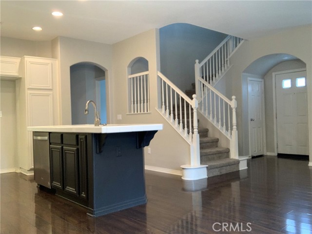 Detail Gallery Image 3 of 16 For 2620 Night Jasmine Dr, Simi Valley,  CA 93065 - 4 Beds | 3 Baths
