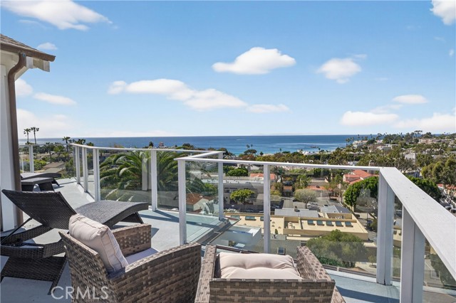Detail Gallery Image 58 of 74 For 405 Blumont St, Laguna Beach,  CA 92651 - 5 Beds | 6/1 Baths