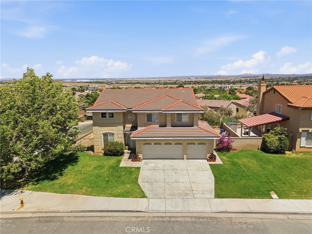 38264 Hillcrest Drive