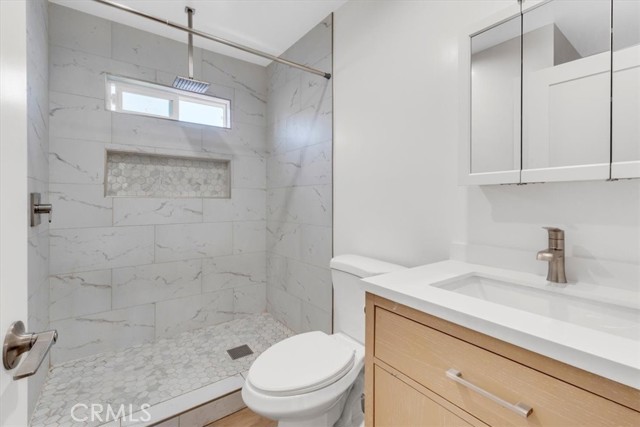 7865 Chastain Avenue, Reseda CA: https://media.crmls.org/medias/740a9c77-4d70-4678-a0ad-953be22dfcb9.jpg