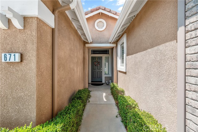671 Zaharias Circle, Hemet CA: https://media.crmls.org/medias/740b75e4-d0a3-4611-8ee7-b946b21376d3.jpg