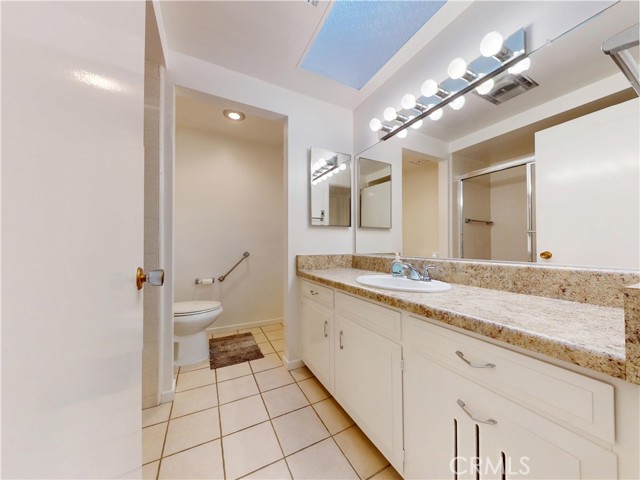 677 Via Alhambra, Laguna Woods CA: https://media.crmls.org/medias/740ba990-0b86-4368-8e32-52df1d530476.jpg