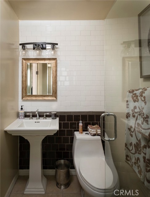 Detail Gallery Image 21 of 38 For 28982 N Shore Rd, Lake Arrowhead,  CA 92352 - 4 Beds | 5 Baths