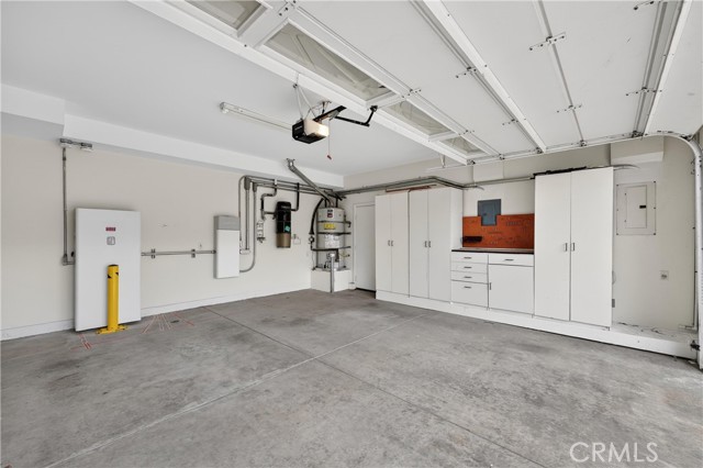 6467 Frampton, Huntington Beach CA: https://media.crmls.org/medias/740cba69-9ea1-4c2e-b438-181f499f166a.jpg