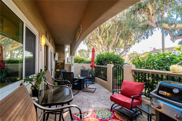 Detail Gallery Image 26 of 30 For 606 Lake St #14,  Huntington Beach,  CA 92648 - 2 Beds | 2 Baths