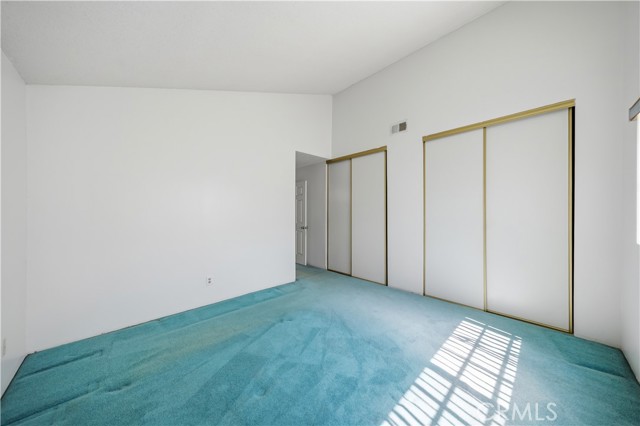 Detail Gallery Image 15 of 28 For 40 W Zane St, Long Beach,  CA 90805 - 4 Beds | 2 Baths