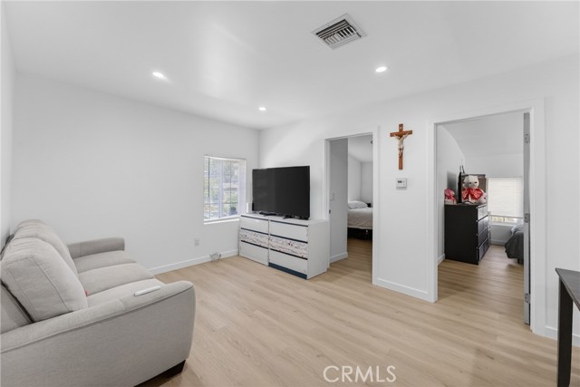 Detail Gallery Image 13 of 47 For 3724 Folsom St, City Terrace,  CA 90063 - 3 Beds | 2 Baths