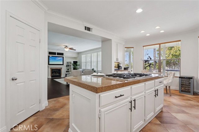 Detail Gallery Image 19 of 75 For 1041 Stanislaus Dr., Corona,  CA 92881 - 7 Beds | 4 Baths