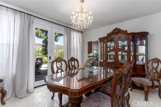 Detail Gallery Image 8 of 46 For 7371 Westcliff Dr, West Hills,  CA 91307 - 5 Beds | 5 Baths