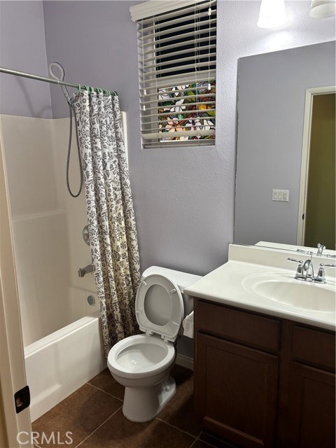 10401 Via Palma, Montclair CA: https://media.crmls.org/medias/740eb0e1-3159-408d-8576-db33c9ca69bc.jpg