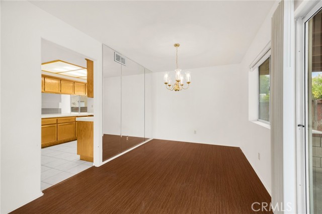 3631 Snowdrift Drive, Riverside CA: https://media.crmls.org/medias/740f775b-005a-4864-b835-410d4402c5fe.jpg
