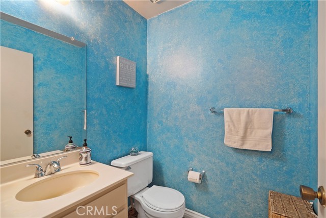 Detail Gallery Image 30 of 59 For 6524 Twin Circle Ln #2,  Simi Valley,  CA 93063 - 2 Beds | 1/1 Baths