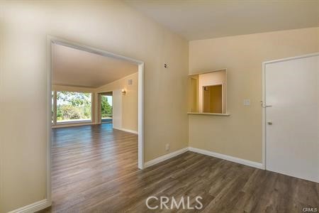 210 Anita Drive, Pasadena CA: https://media.crmls.org/medias/74112ce0-8f78-4d0a-bcee-3bdc33ad1fff.jpg