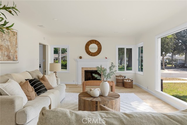 Front Image Thumbnail for CRPW26065931