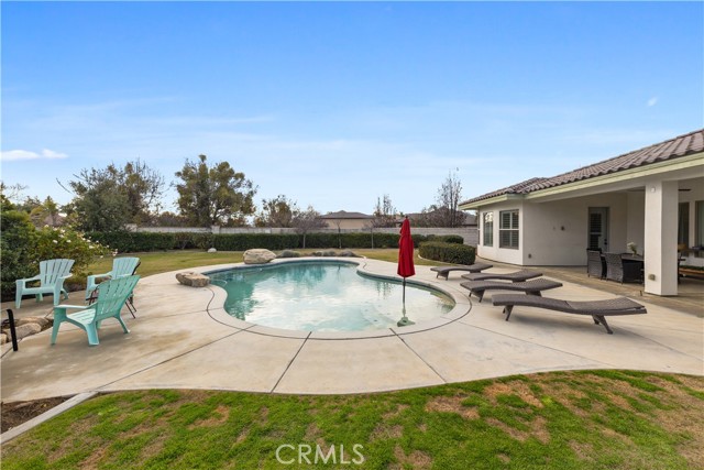 15521 Georges Letour Avenue, Bakersfield CA: https://media.crmls.org/medias/7411ecea-fdd5-4d73-81ec-8bb53629f1b6.jpg