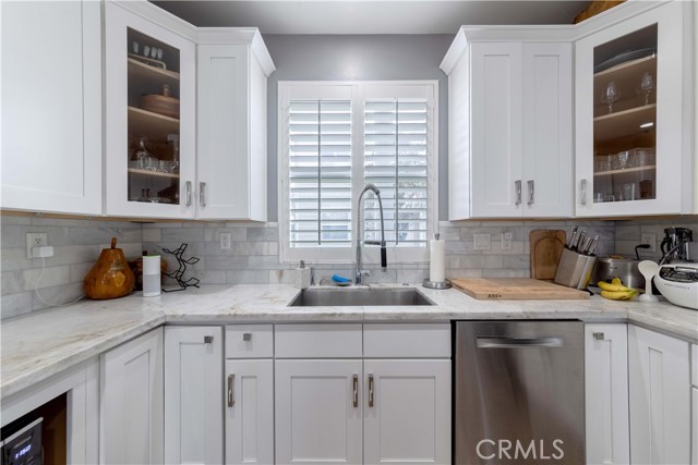 Detail Gallery Image 11 of 38 For 1800 S Pacific Coast Highway #94,  Redondo Beach,  CA 90277 - 3 Beds | 3 Baths